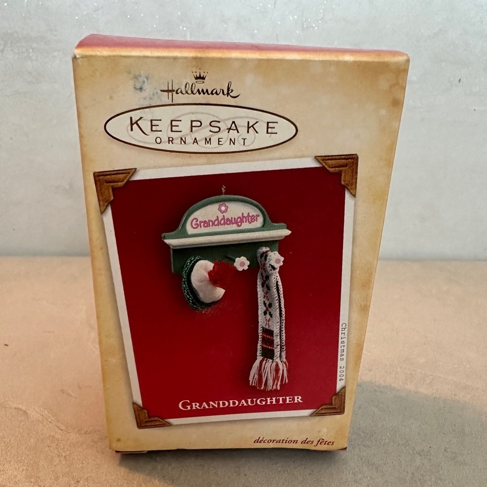 Hallmark Keepsake Ornaments Granddaughter Scarf & Hat Rack